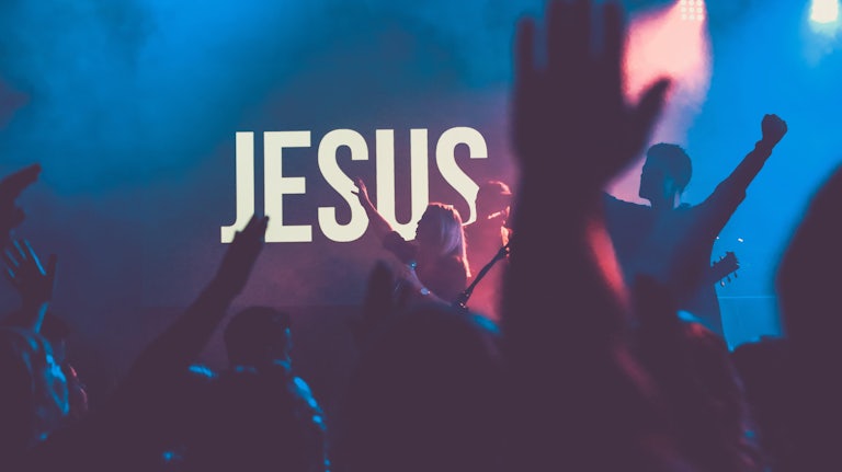 worship-jesus-stage